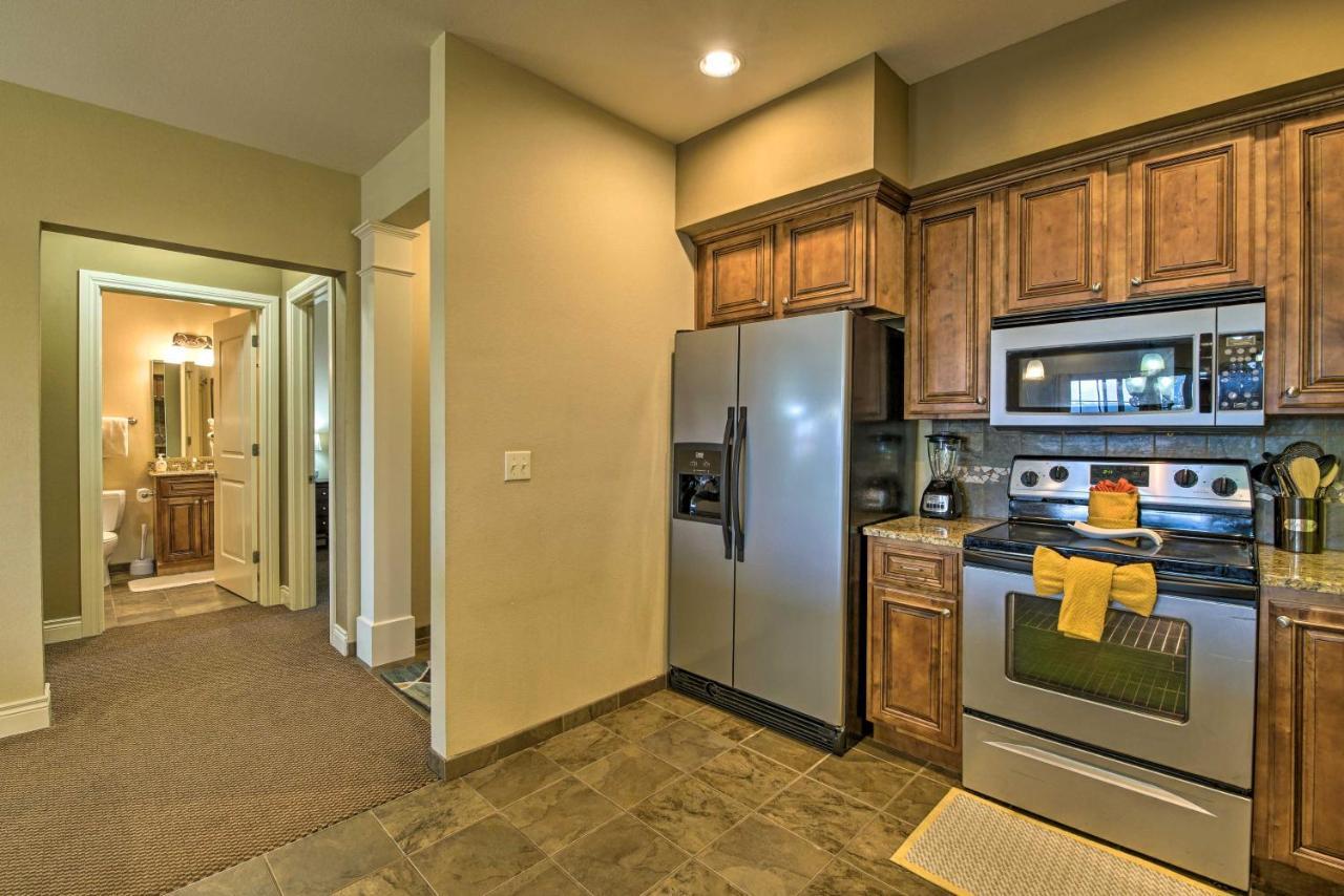 Inviting Branson Condo With Outdoor Dining Area Bagian luar foto